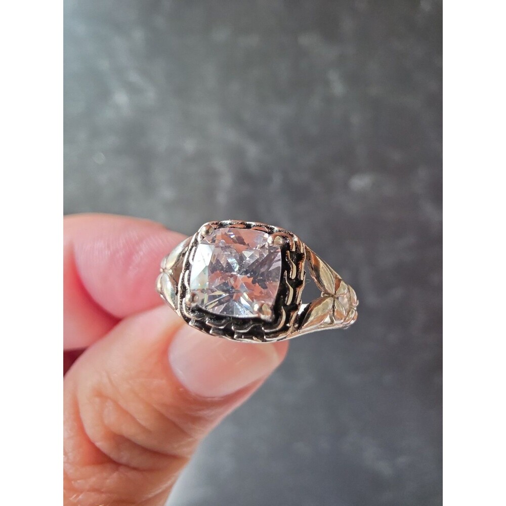 925 Sterling Silver CZ Ring Size US 7.25 Vintage